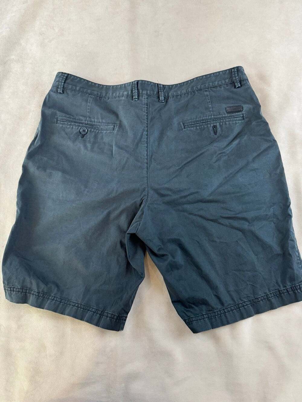 Hugo Boss shorts - Picture 2 of 6